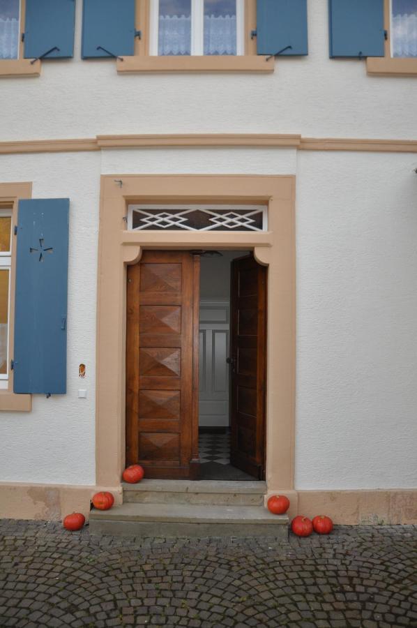 Ferienwohnung Altes Pfarrhaus Bargen Экстерьер фото