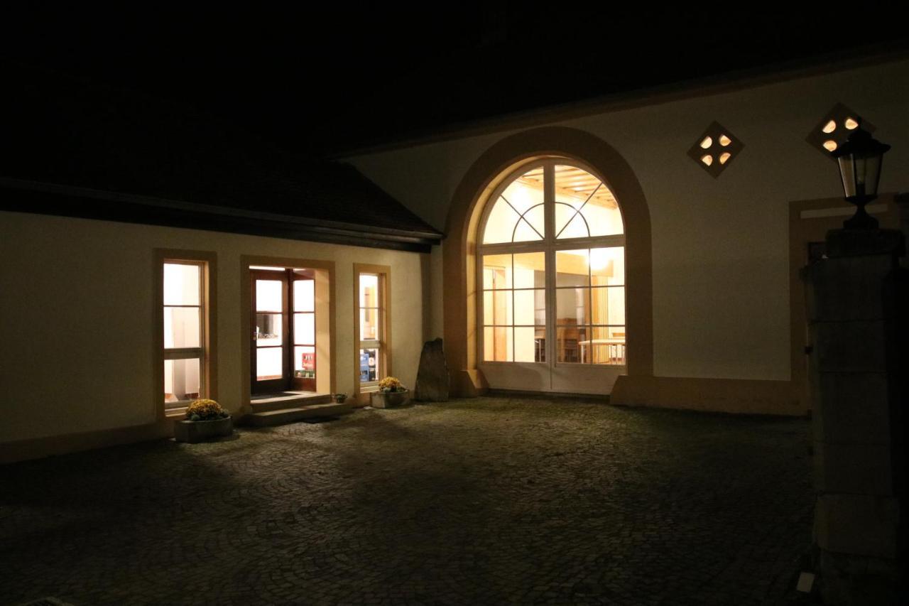 Ferienwohnung Altes Pfarrhaus Bargen Экстерьер фото